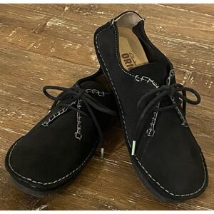 CLARKS Faraway Field Oxford Shoes Womens 6.5 M Black Suede Crepe Sole